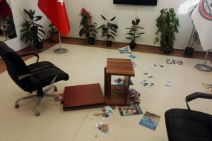 Gaziantep'te veliden okul m&uuml;d&uuml;r&uuml; ve &ouml;ğretmene darp