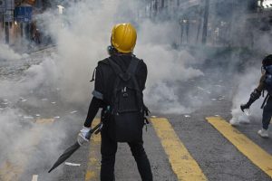 Hong Kong'un en zengin adamından dev bağış