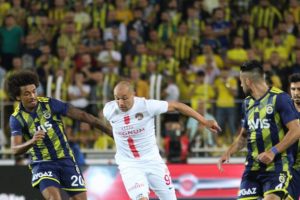 Aatif: Kadık&ouml;y'de Fenerbah&ccedil;e'yi yenmek herkese nasip olmaz!