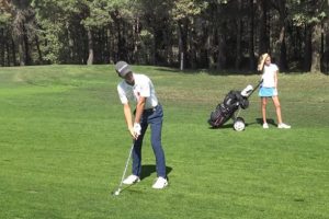 Erdoğan Demir&ouml;ren Golf Turnuvası'nda heyecan s&uuml;r&uuml;yor