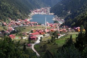 Uzung&ouml;l'de yapılar boşaltılmayınca yıkım başlamadı