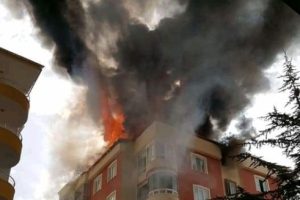 Develi'de korkutan yangın