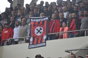 Zonguldak K&ouml;m&uuml;rspor'a 3 bin taraftarlı destek