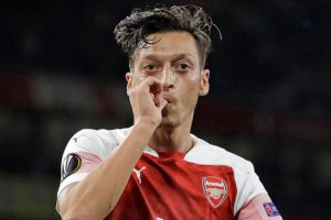 Mesut &Ouml;zil yine kadroya alınmadı