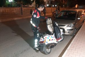 Hırsızlık ş&uuml;phelisi 2 şahıs yakalandı