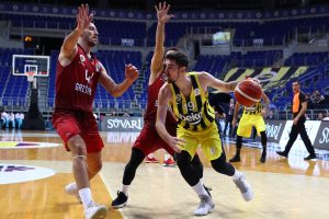 Fenerbah&ccedil;e Beko 2'de 2 yaptı