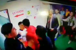 Murat U&ccedil;ar eski hocası H&uuml;seyin Eroğlu'na saldırdı