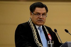 Eski Anayasa Mahkemesi Başkanı Kılı&ccedil;: T&uuml;rk siyasi hayatı raydan &ccedil;ıktı