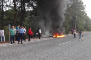 Seyir halindeki ATV alev alev yandı