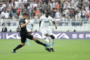 Futbol camiasından Dorukhan Tok&ouml;z i&ccedil;in 'ge&ccedil;miş olsun' mesajları
