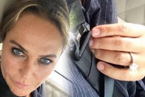 H&uuml;lya Avşar'ın tektaşı dikkat &ccedil;ekti
