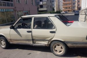 Boz&uuml;y&uuml;k'te trafik kazası