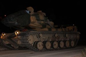 Suriye sınırına askeri sevkiyat devam ediyor