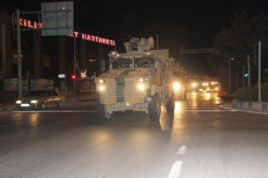 Komando sevkiyatı s&uuml;r&uuml;yor