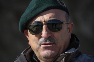 &Ccedil;avuşoğlu'ndan Mehmet&ccedil;iğe moral fotoğrafı