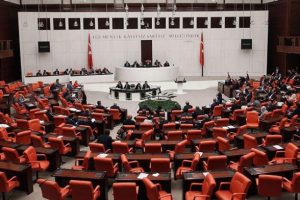 Fırat'ın doğusuna yapılacak operasyona siyasi partilerden destek