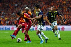 Galatasaray -Fenerbah&ccedil;e derbisi yeni bir rekora imza attı