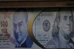 Trump'ın a&ccedil;ıklamalarının ardından dolar geriledi