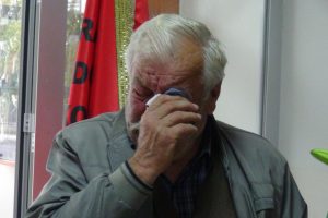 Karab&uuml;k'te şehit ailesini duygulandıran a&ccedil;ılış