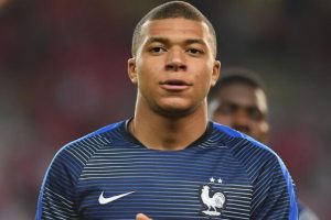 Fransa'da Kylian Mbappe şoku!