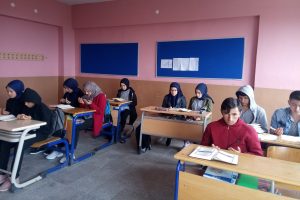 Bursa'da öğrenciler Mehmetçik'e Fetih Suresi okuyarak dua ettiler