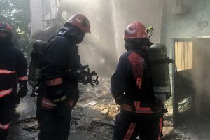 Otelde &ccedil;ıkan yangın paniğe neden oldu