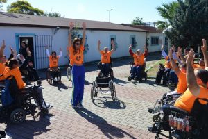 Ebru Şallı omurilik hastalarıyla pilates yaptı