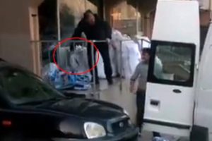 Kargo şirketine ait skandal g&ouml;r&uuml;nt&uuml;ler tepki &ccedil;ekti!