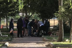&Ccedil;ocuklar zarar g&ouml;rmesin isterken elektrik akımına kapıldı