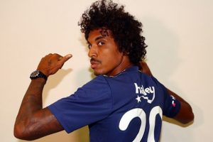 Luiz Gustavo'dan itiraf: Defalarca &ouml;z&uuml;r diledik