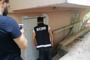 739 adet sahte bandroll&uuml; alkol ele ge&ccedil;irildi