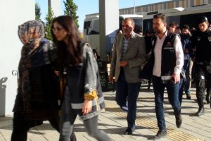 Van'da g&ouml;zaltına alınan 20 ş&uuml;pheli adliyede