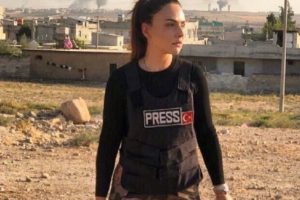 Bakanlıktan sınırdaki gazetecilere kıyafet uyarısı