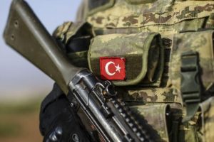 PKK sığınağında patlayıcı d&uuml;zenekleri ele ge&ccedil;irildi