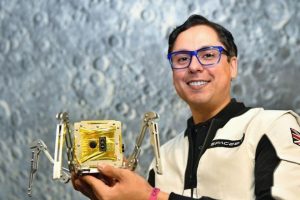 Spacebit Ay'a robot g&ouml;nderecek