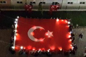 &Ouml;ğrencilerden Mehmet&ccedil;ik'e destek