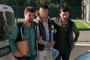 T&uuml;fekle bir kişiyi yaralayan gen&ccedil; tutuklandı