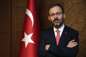 Bakan Kasapoğlu'ndan Cenk Şahin'e destek