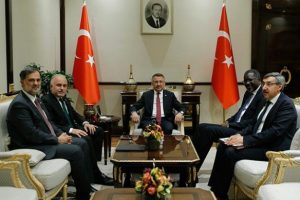 Cumhurbaşkanı Yardımcısı Oktay'ın kabul&uuml;