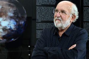 "İnsanlık G&uuml;neş Sistemi'nin dışına &ccedil;ıkamayacak"