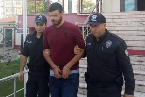 Baltayla soyguna kalkışan ş&uuml;pheli yakalandı