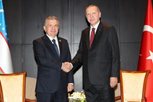 Erdoğan, &Ouml;zbekistan Cumhurbaşkanı Mirziyoyev ile bir araya geldi