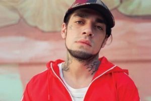 Ezhel: "Susmak istiyorum ama dayanamıyorum"
