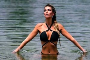 Eski Playboy modeli cumhurbaşkanı adayı oldu