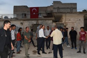 Vali yaralıları ziyaret etti