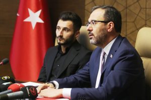 Bakan Kasapoğlu, Enver Cenk Şahin'i kabul etti