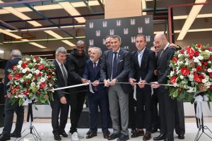 Beşiktaş Kul&uuml;b&uuml;'ne ait olan Fulya AVM a&ccedil;ıldı
