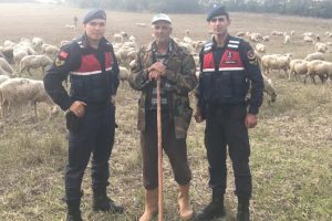 &Ccedil;aldığı koyunları satamadan yakalandı