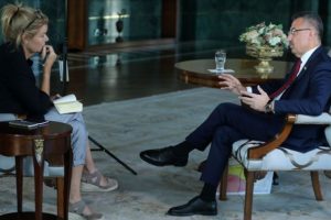 Oktay: Bir ter&ouml;r &ouml;rg&uuml;t&uuml;yle g&ouml;r&uuml;şemez veya pazarlık edemezsiniz