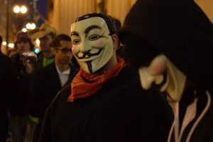 Artık maske takan su&ccedil;luların kimliğini tespit edilebilecek